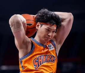 B体育app下载-上海95-78战胜广州 球员评价：2人满分，3人及格，6人低迷