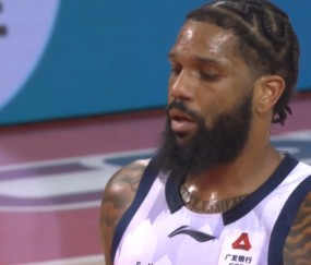 B体育登录入口-CBA山东男篮客场逆转击败吉林，高诗岩关键三分，鲍威尔23分